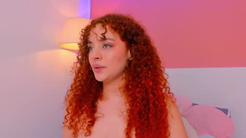 Emma online show from December 4, 6:39 pm