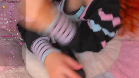 Emma online show from December 5, 3:06 pm
