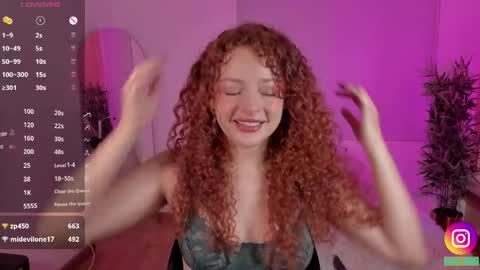 Snapshot of lovely_emma18 chatting on April 24, 3:14 pm Emma online show from April 24, 3:14 pm
