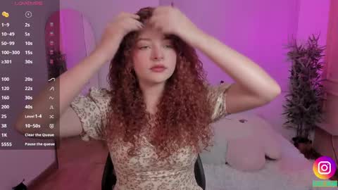 Snapshot of lovely_emma18 chatting on April 30, 2:12 pm Emma online show from April 30, 2:12 pm