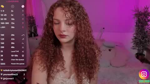Snapshot of lovely_emma18 chatting on May 1, 3:00 am Emma online show from May 1, 3:00 am