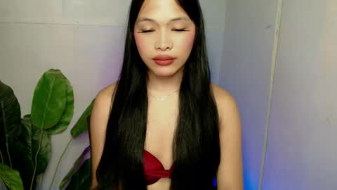 lovely_felicity online show from May 31, 5:37 am