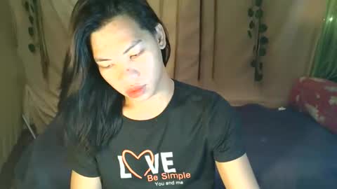 Snapshot of lovely_krizzy chatting on December 14, 6:08 am lovely_krizzy online show from December 14, 6:08 am