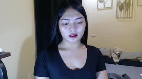 Lovely Laura online show from March 2, 7:23 pm