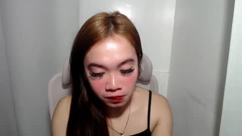Snapshot of lovely_lianne chatting on July 28, 12:48 pm lovely_lianne online show from July 28, 12:48 pm