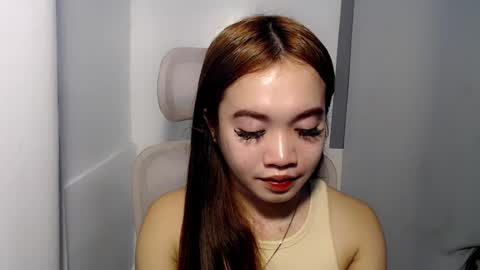 Snapshot of lovely_lianne chatting on August 5, 11:13 am lovely_lianne online show from August 5, 11:13 am