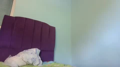 Snapshot of lovely_maia chatting on August 1, 9:25 pm Maya online show from August 1, 9:25 pm