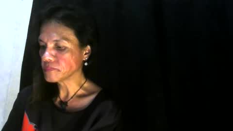 Snapshot of lovely_manificent4u chatting on April 1, 3:09 pm Lest online show from April 1, 3:09 pm