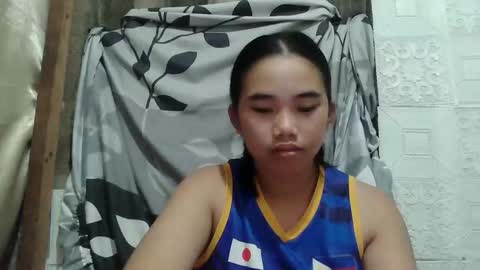 Snapshot of lovely_marie572336 chatting on March 18, 2:09 pm lovely_marie572336 online show from March 18, 2:09 pm