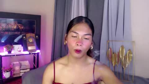 Snapshot of lovely_oliviax chatting on March 18, 6:55 pm KATE online show from March 18, 6:55 pm