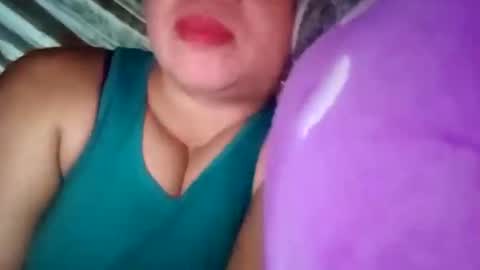 Snapshot of lovely_orchid chatting on December 5, 1:38 pm lovely_orchid online show from December 5, 1:38 pm