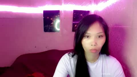 Snapshot of lovely_pinayxxx chatting on February 18, 9:44 pm lovely_pinayxxx online show from February 18, 9:44 pm