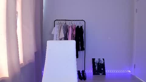 Lolly online show from June 10, 1:28 am