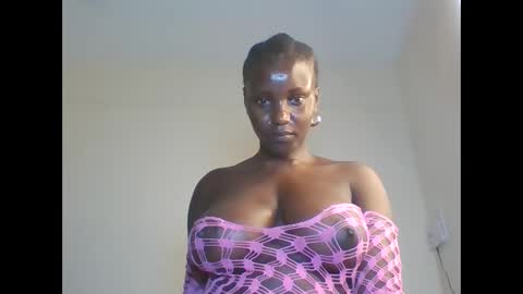 Snapshot of lovely_princes1 chatting on February 6, 4:31 am I am witty online show from February 6, 4:31 am