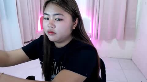 lovely_shine online show from January 17, 6:11 pm