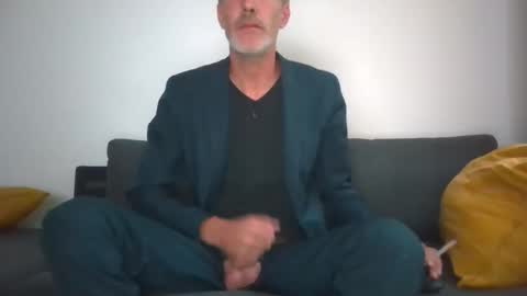Max online show from September 9, 6:07 pm