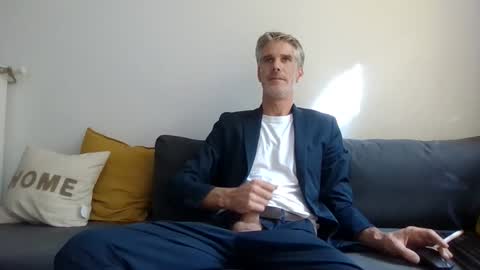 Max online show from September 15, 2:06 pm