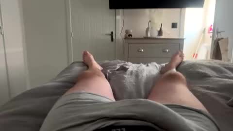 Snapshot of lovelybigdick1812 chatting on November 2, 9:22 am lovelybigdick1812 online show from November 2, 9:22 am