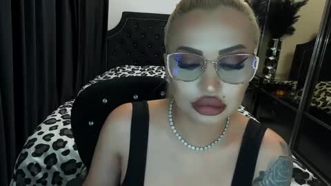 PrAllinXXXa online show from May 22, 10:37 pm