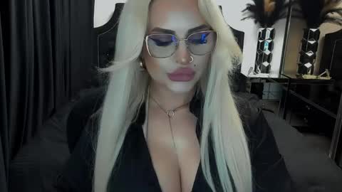 PrAllinXXXa online show from June 6, 11:20 pm