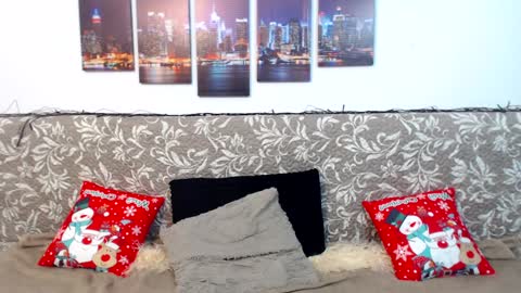 Snapshot of lovelybrowniee chatting on December 20, 1:11 pm LovelyBrownie online show from December 20, 1:11 pm
