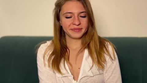Kate only online show from May 11, 2:45 pm