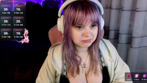 Snapshot of lovelykristii chatting on April 26, 9:56 pm hristie online show from April 26, 9:56 pm