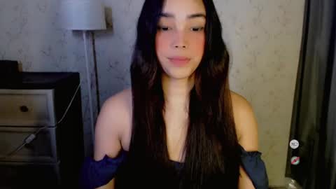 Snapshot of lovelylaiza chatting on July 3, 10:54 am Cutie Laiza online show from July 3, 10:54 am