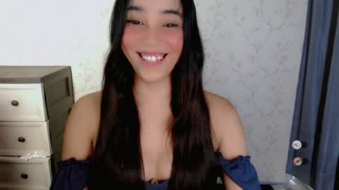 Snapshot of lovelylaiza chatting on July 20, 10:39 am Cutie Laiza online show from July 20, 10:39 am