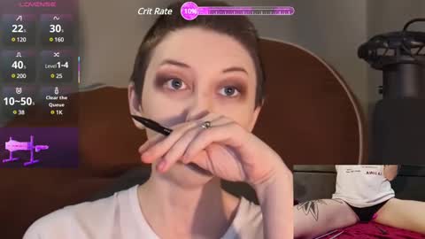Snapshot of lovelylittlelucyy chatting on March 12, 2:52 am lovelylittlelucyy online show from March 12, 2:52 am