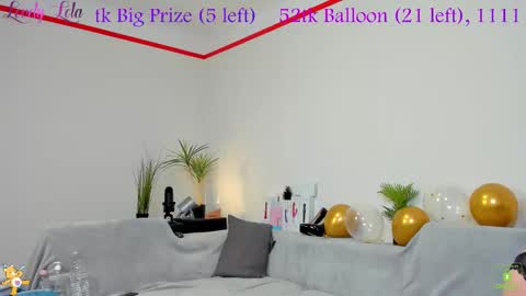 Lola online show from October 10, 8:08 pm