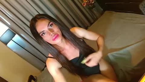 lovelymiss_shyna11 online show from January 22, 6:31 pm
