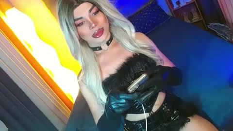 lovelymiss_shyna11 online show from March 1, 9:55 am