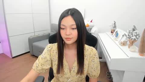 kim online show from December 14, 7:03 pm