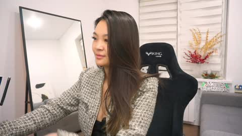 kim online show from January 4, 10:13 pm