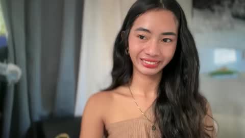 lovelyours_kishia online show from April 30, 4:41 am