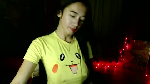 lovelypetite143 online show from February 21, 5:25 pm