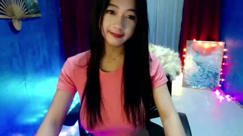 lovelypetite143 online show from July 21, 6:21 pm