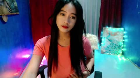 lovelypetite143 online show from July 26, 5:20 pm