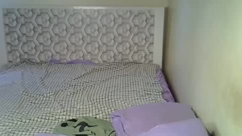 lovelytin online show from February 4, 9:59 am