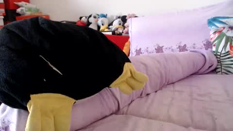 lovelywoman22 online show from November 20, 7:30 am