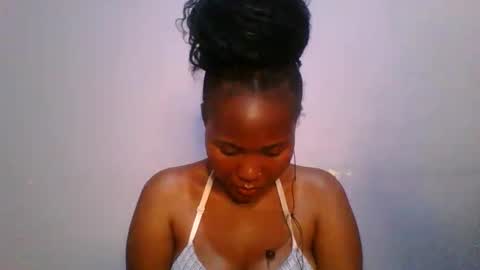 Snapshot of lovelyy_dreams chatting on March 8, 4:33 pm Hanna online show from March 8, 4:33 pm