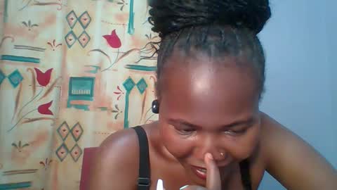 Snapshot of lovelyy_dreams chatting on March 13, 5:19 pm Hanna online show from March 13, 5:19 pm