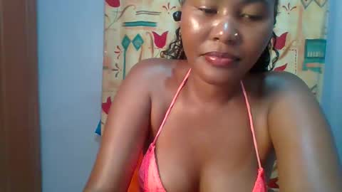 Snapshot of lovelyy_dreams chatting on March 15, 6:14 pm Hanna online show from March 15, 6:14 pm