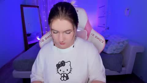 Snapshot of lovelyy_julia chatting on December 2, 8:30 am Julia online show from December 2, 8:30 am