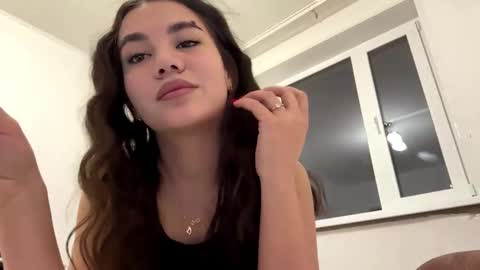 Kalie online show from November 29, 4:10 pm