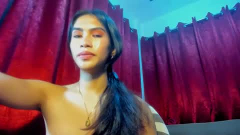 Snapshot of lovemarie19x chatting on March 11, 8:09 am pauleen online show from March 11, 8:09 am