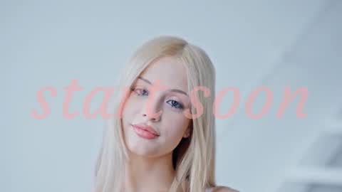 Snapshot of lovendy chatting on September 13, 1:44 pm NTMY IM LANA online show from September 13, 1:44 pm