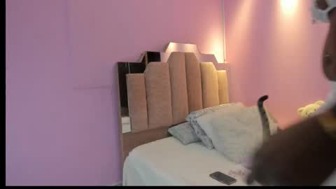 L O V E  online show from September 25, 11:58 am