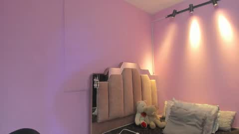 L O V E  online show from September 27, 11:48 am